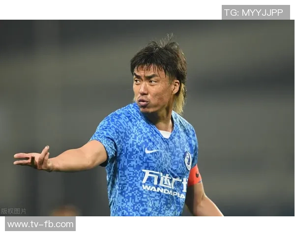 泽卡投诉手球遭裁判驳回VAR回放确认浙江未犯规引争议